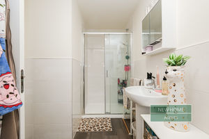 Photo 32- click for photo gallery